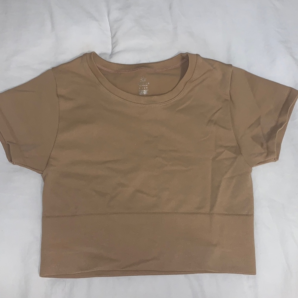 Aerie top